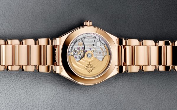 045796698e9887e36e3781dbf5c706ab34667e7b Patek Philippe Twenty~4 Automatic, 18k Rose Gold with 160 diamonds ~0,77ct, 36mm, Ref# 7300/1200R-010