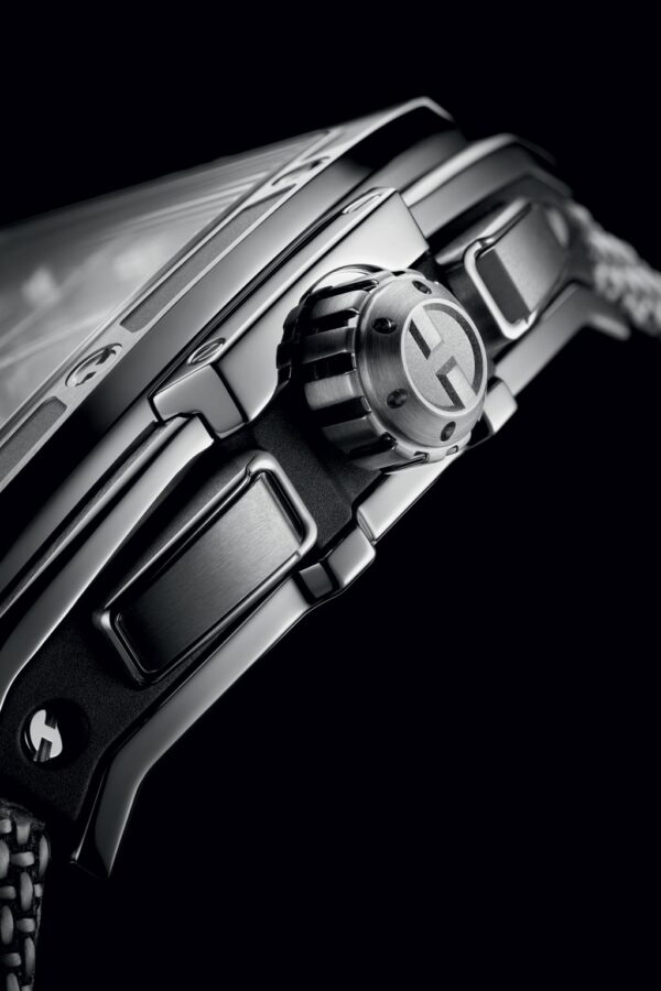 06435a829355621e538f9d6f4578684d2ab30420 Hublot, Spirit of Big Bang Essential Gray, Titanium, 42mm, Ref# 642.NX.0110.NR.HEC23