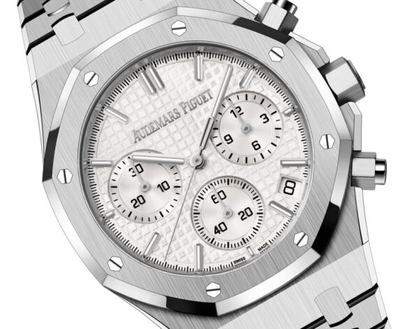Audemars Piguet Royal Oak SELFWINDING CHRONOGRAPH “50TH ANNIVERSARY” Ref# 26240ST.OO.1320ST.03