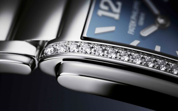 18d46cbb071c5dd48d4dcfbb681720ce91b588fd Patek Philippe Twenty~4 Quartz Ladies Watch, Stainless Steel with 36 Diamond (~0.42 ct), 25.1 x 30 mm, Ref# 4910/1200A-001