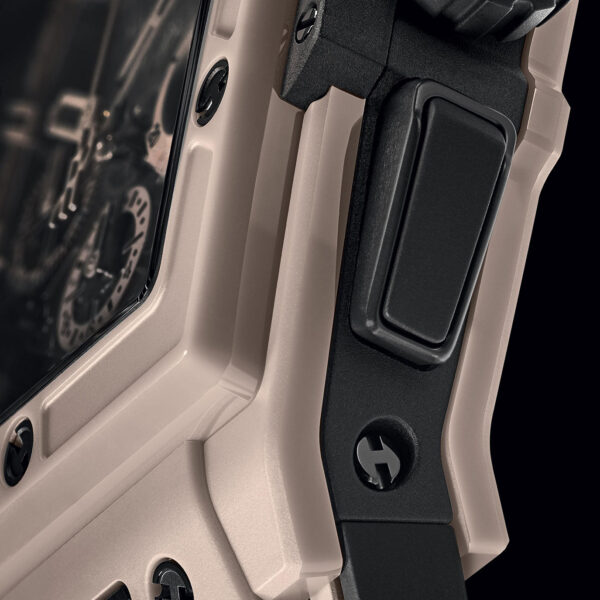 Unworn Hublot Spirit of Big Bang Beige Ceramic 42, 642.CZ.6110.RX, box and papers