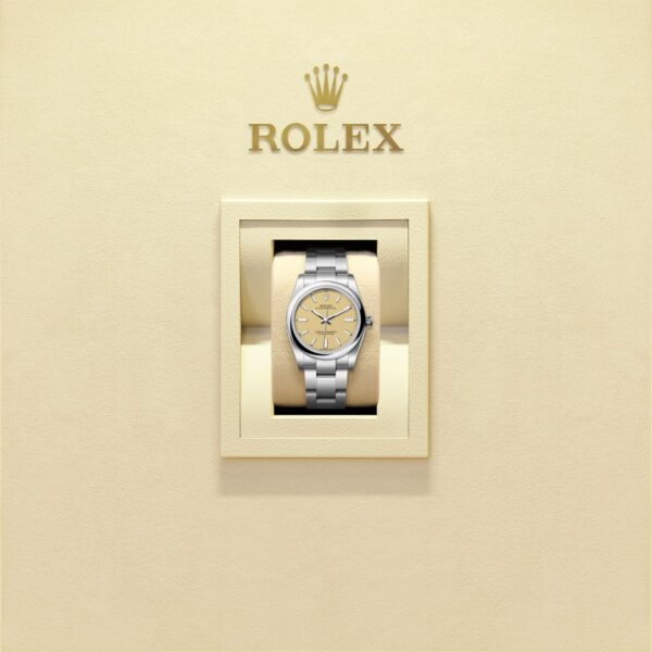 Unworn 2025, Rolex Oyster Perpetual, Oystersteel, 34mm, Beige dial, Domed Oyster, Ref# 124200-0007, box and papers