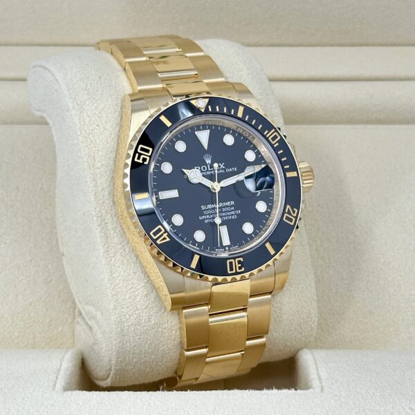 Rolex Submariner Date, 18k Yellow Gold, 41mm, Ref# 126618ln-0002