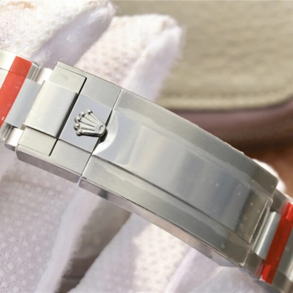 54a25de4d44fd7c567bbef0c971091defcb5297a Rolex Submariner Date Silver Black Diamond, 40mm, Ref#116610LN