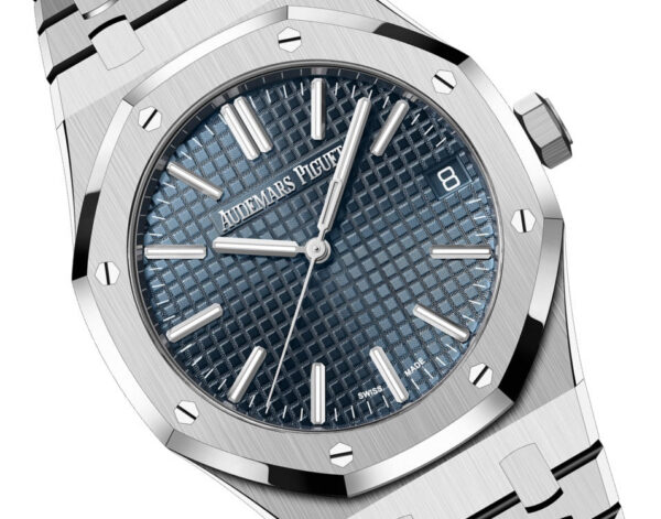 Audemars Piguet Royal Oak SELFWINDING “50TH ANNIVERSARY” Ref# 15510ST.OO.1320ST.01