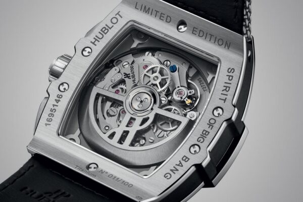 669cf30579db161ff7900edb5bcfbd5b57b6cd23 Hublot, Spirit of Big Bang Essential Gray, Titanium, 42mm, Ref# 642.NX.0110.NR.HEC23
