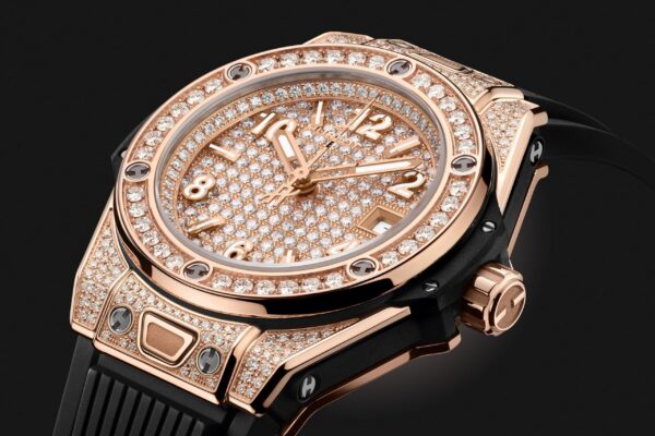 6afbfb0c2186ecd09ff18b371dff5a0475c700d6 Hublot Big Bang ONE CLICK KING GOLD FULL PAVÉ Ref# 485.OX.9000.RX.1604