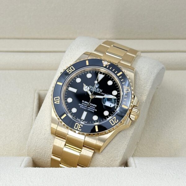 Rolex Submariner Date, 18k Yellow Gold, 41mm, Ref# 126618ln-0002