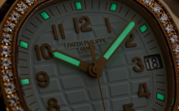 7ad6662493aaf30ad4be9e40a829d9da7902eed8 Patek Philippe Aquanaut Luce, 18k Rose Gold, 38,8mm, Ref# 5268/200R-001