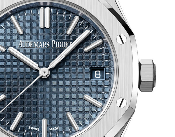 Audemars Piguet Royal Oak SELFWINDING “50TH ANNIVERSARY” Ref# 15550ST.OO.1356ST.02