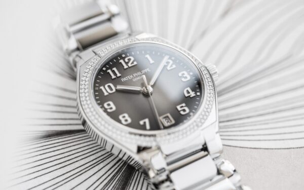 Patek Philippe Twenty~4 Automatic, Stainless Steel with 160 diamonds ~0,77ct, 36mm, Ref# 7300/1200A-010