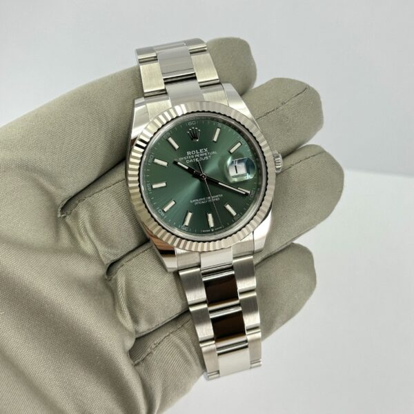 Rolex Datejust 41mm, Oystersteel and 18k White Gold, Ref# 126334-0027