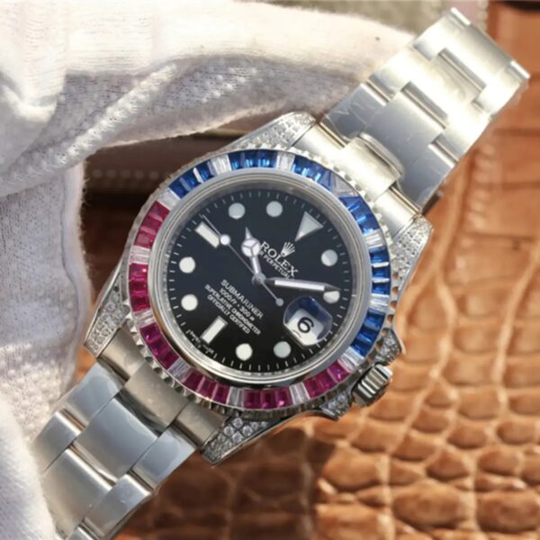 c128ee28e44ac0bf326a5dce380ea0d3f1905163 Rolex Submariner Silver Blue/Red Diamond, 40mm
