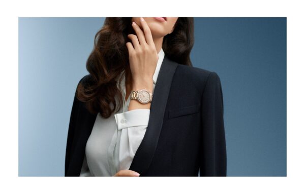 fdec18df669c64cc947dbe9f435c5ea99114977b Patek Philippe Twenty~4 Automatic, 18k Rose Gold with 160 diamonds ~0,77ct, 36mm, Ref# 7300/1200R-010